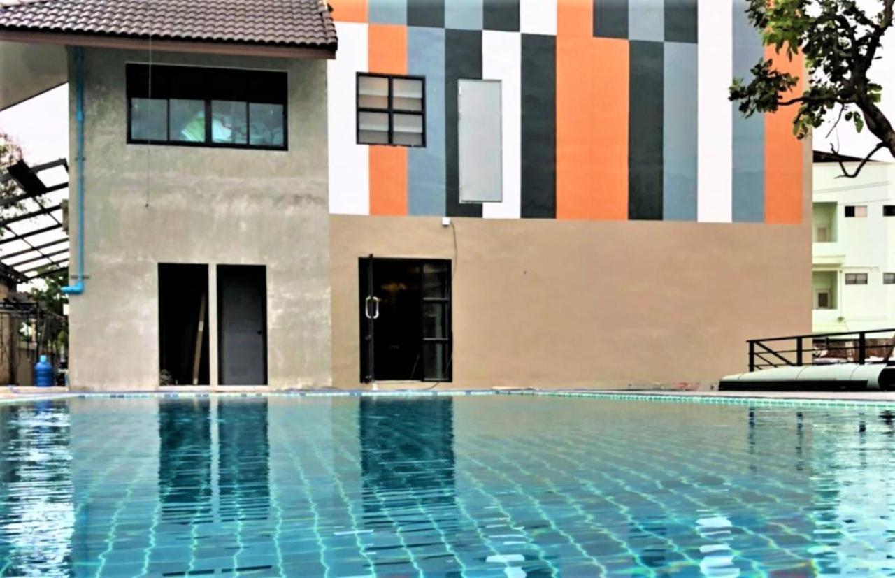 Rabbit Hotel Phimai Екстер'єр фото