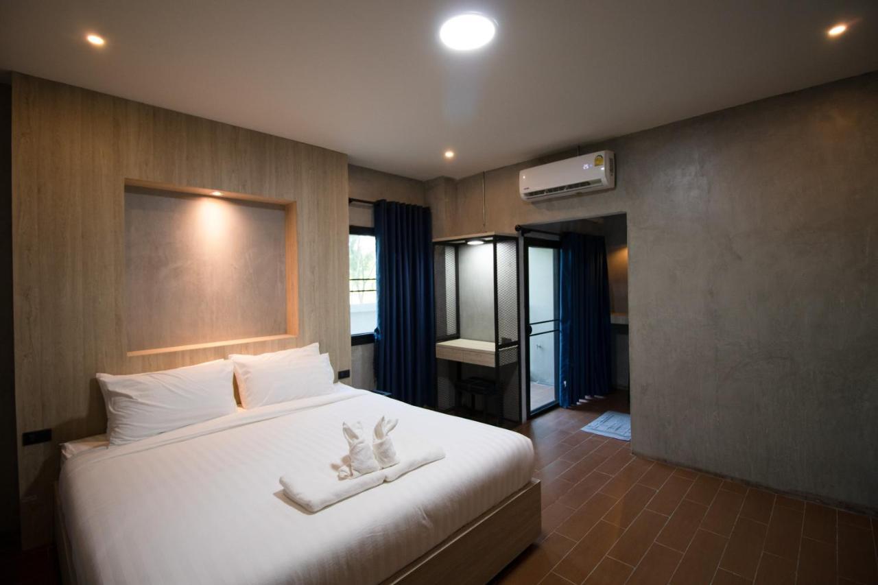 Rabbit Hotel Phimai Екстер'єр фото