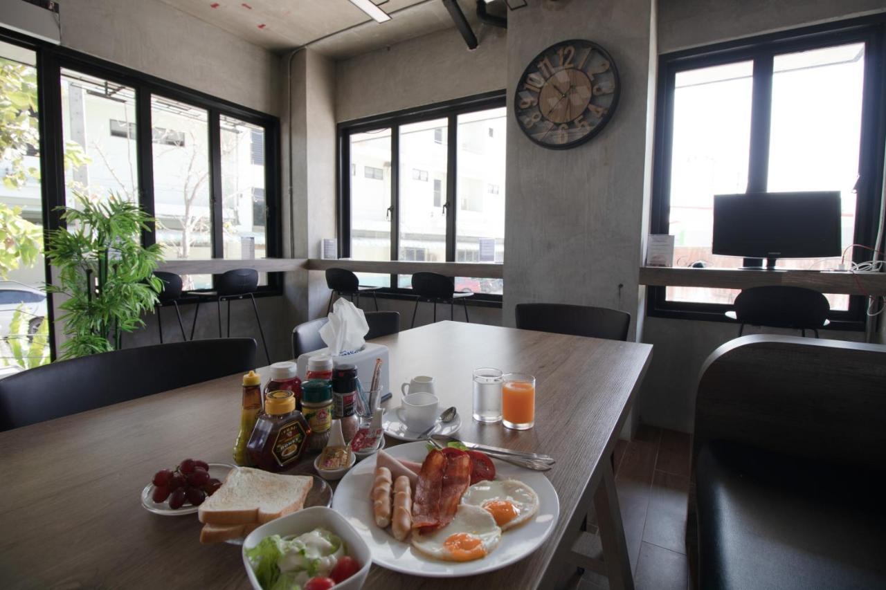 Rabbit Hotel Phimai Екстер'єр фото
