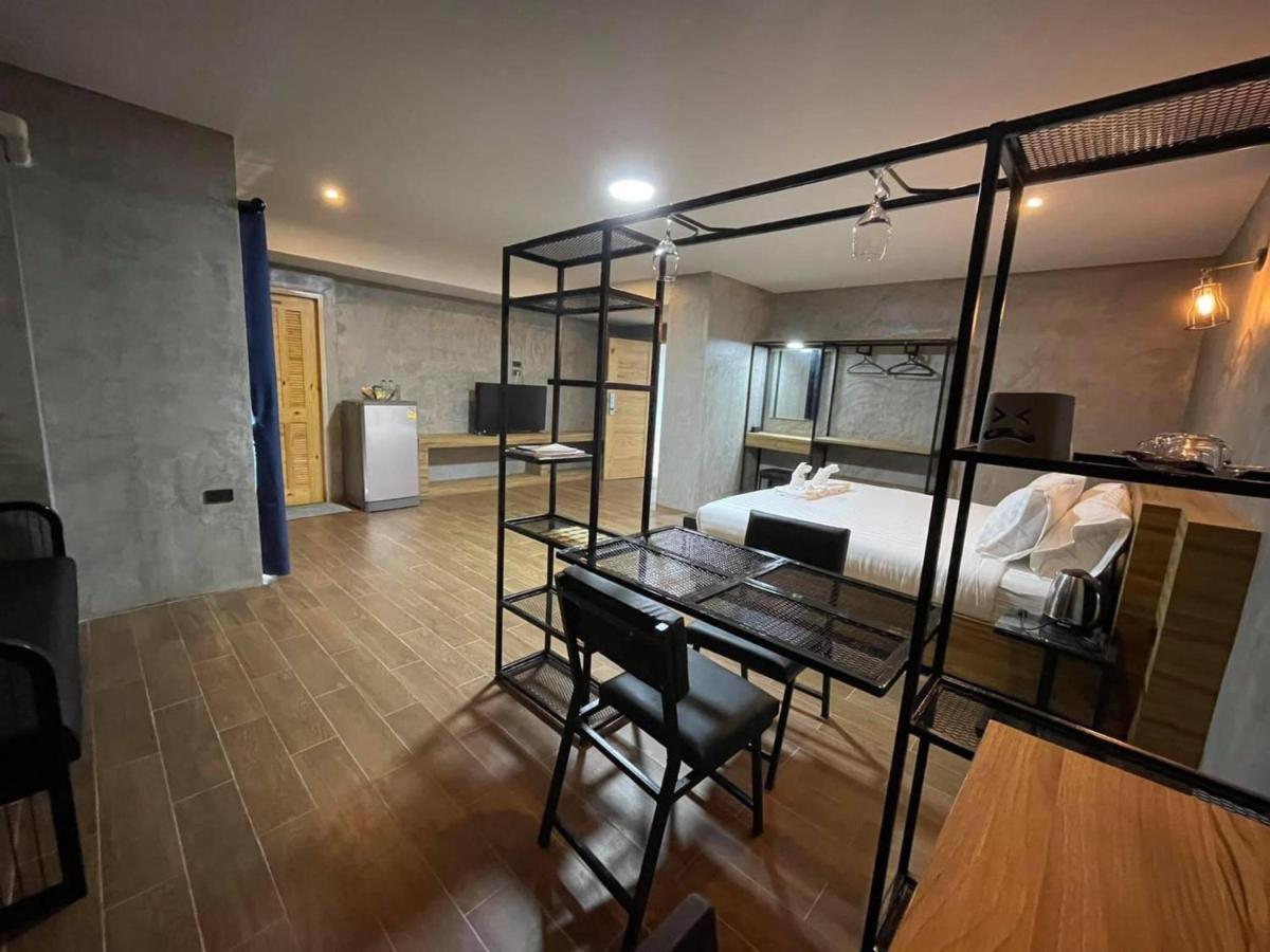 Rabbit Hotel Phimai Екстер'єр фото