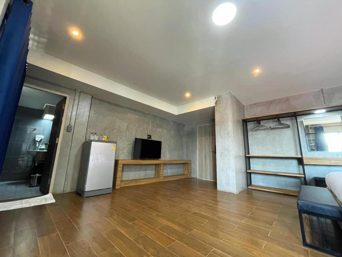 Rabbit Hotel Phimai Екстер'єр фото